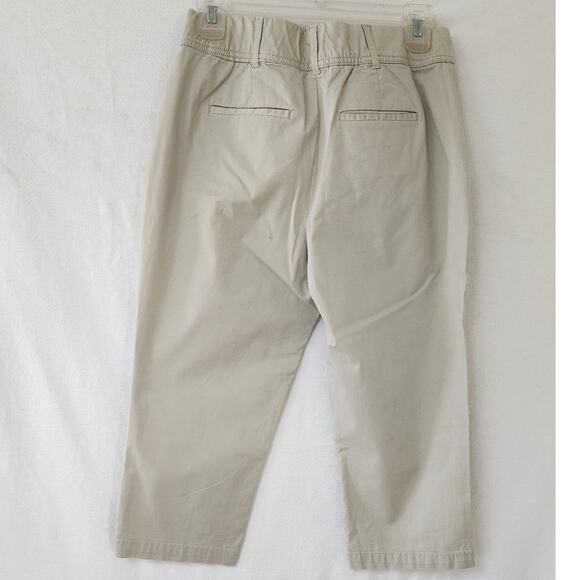 Christopher & Banks Signature Comfort Fit Tan Capri Pants Women's Size 4P - Picture 2 of 10